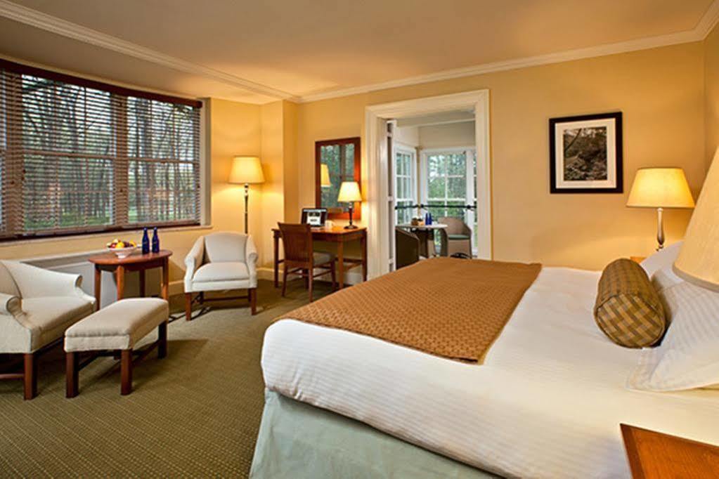 Resort Gideon Putnam &